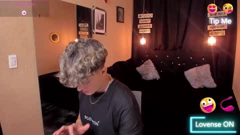 Snapshot of andrius_24 chatting on March 2025 06:05:02 PM      online show from March 2025 06:05:02 PM