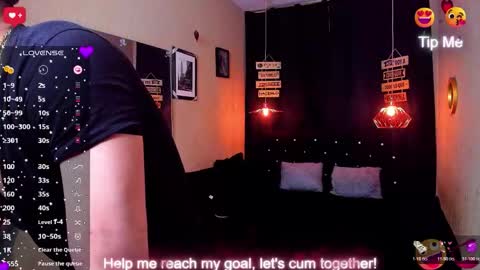 Snapshot of andrius_24 chatting on October 2025 07:27:02 PM      online show from October 2025 07:27:02 PM