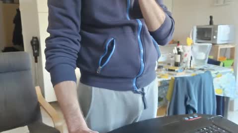 androx77 online show from November 2025 11:38:02 AM