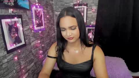 Andrys online show from November 2025 02:22:02 AM