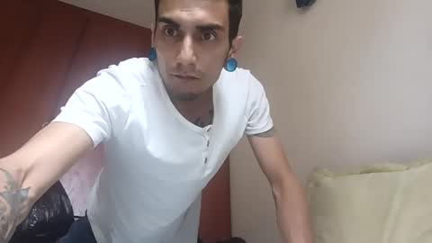 Snapshot of andsexbi69 chatting on October 2025 08:02:02 PM andsexbi69 online show from October 2025 08:02:02 PM