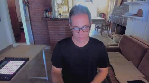 Andrew online show from February 2026 03:30:01 PM