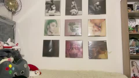 Andy online show from November 2025 04:06:02 PM