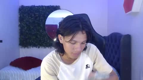 andy_dan1 online show from January 2025 06:17:02 PM