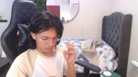 andy_dan1 online show from February 2025 05:55:02 PM