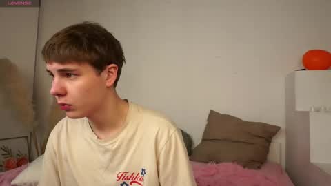 Mandy and Andy online show from November 2025 04:07:02 PM