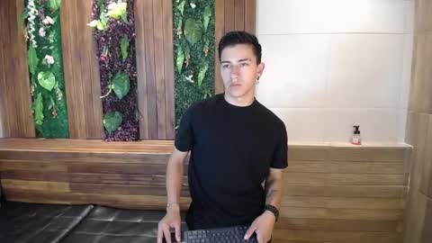Snapshot of andyjoy_ chatting on January 2025 11:25:01 AM Andy Joy online show from January 2025 11:25:01 AM