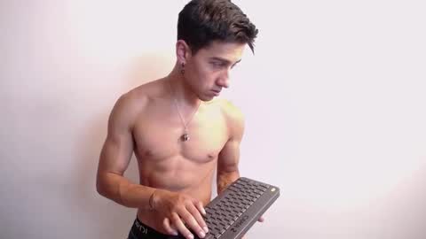 Snapshot of andyjoy_ chatting on January 2025 05:44:01 PM Andy Joy online show from January 2025 05:44:01 PM