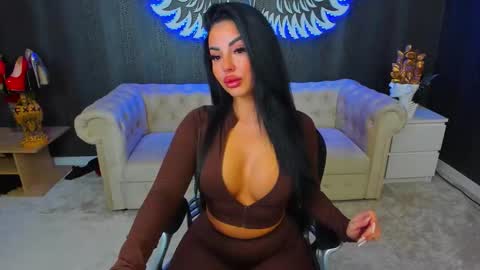 Anne online show from October 2025 04:59:02 PM