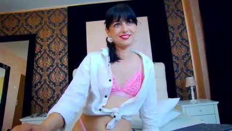 Snapshot of aneshereforu chatting on March 2025 02:40:01 PM Anes online show from March 2025 02:40:01 PM