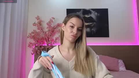 Snapshot of anexxblondie chatting on February 2026 03:38:02 PM Ane online show from February 2026 03:38:02 PM