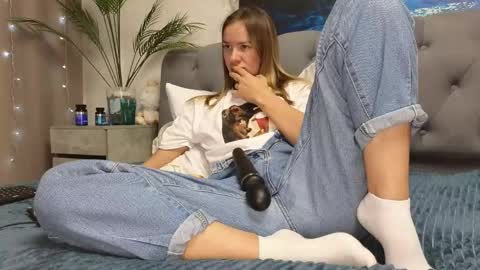 Snapshot of ange1ok chatting on May 2026 03:20:02 PM ange1ok online show from May 2026 03:20:02 PM