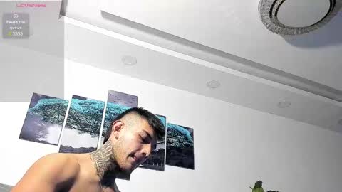 Snapshot of angeel_d035 chatting on December 2024 10:27:01 AM Angel online show from December 2024 10:27:01 AM