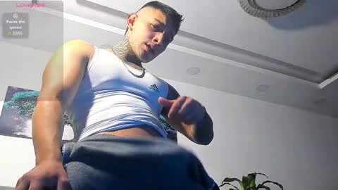 Snapshot of angeel_d035 chatting on January 2025 03:20:01 AM Angel online show from January 2025 03:20:01 AM