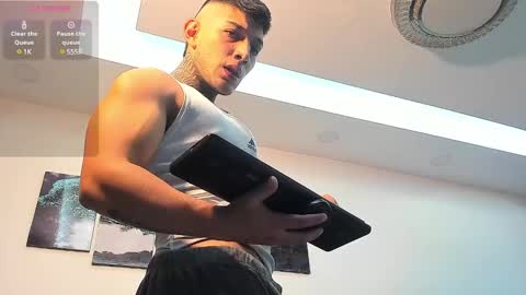 Snapshot of angeel_d035 chatting on February 2025 05:53:02 AM Angel online show from February 2025 05:53:02 AM