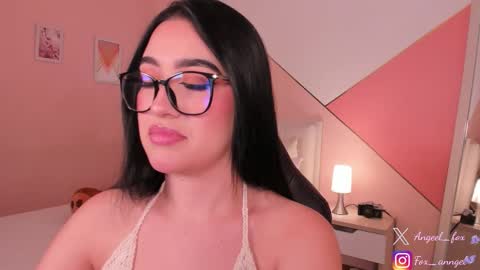 Angel  online show from November 2025 11:25:02 PM