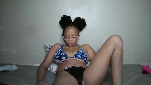 angel_cheupe online show from November 2025 06:35:01 AM