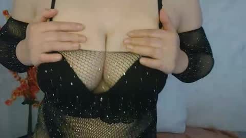 Angel coco online show from October 2025 08:26:02 AM
