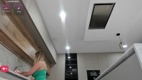 Patricia -  online show from February 2025 04:25:01 PM