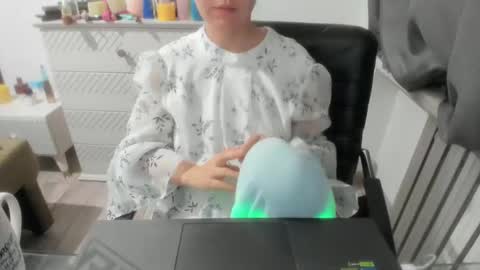 angel_lee__ online show from February 2025 03:54:02 PM