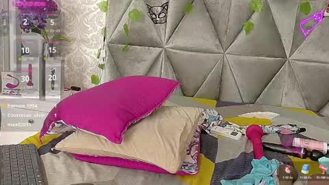 Snapshot of angela_lovee1 chatting on February 2025 07:02:02 PM Angela online show from February 2025 07:02:02 PM