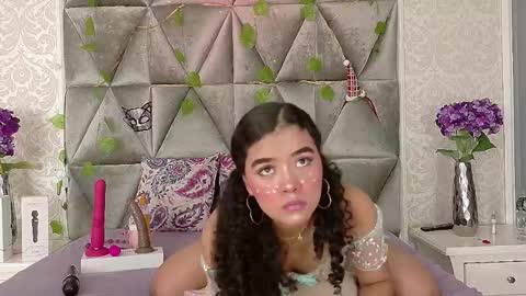 Snapshot of angela_lovee1 chatting on February 2025 12:01:02 PM Angela online show from February 2025 12:01:02 PM