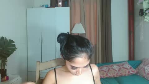 angela online show from February 2025 02:07:01 AM