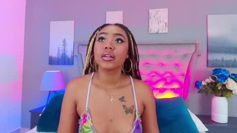 Angela Roberts online show from November 2025 04:24:02 AM