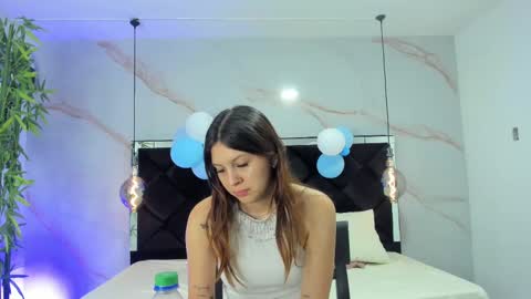 ANGELA online show from October 2025 12:14:02 PM
