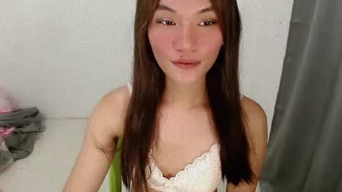 Snapshot of angelacharming_ chatting on October 2025 07:13:01 PM angela online show from October 2025 07:13:01 PM