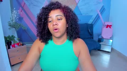 Angela online show from January 2025 09:33:02 AM