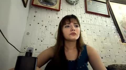 angelaisabela online show from March 2026 05:19:01 PM