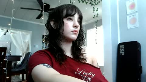 Snapshot of angelalice555 chatting on June 2026 06:18:02 PM angelalice555 online show from June 2026 06:18:02 PM