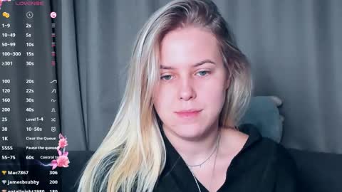 Darsi Anty online show from November 2025 01:06:01 PM