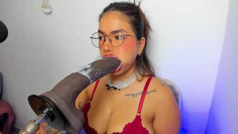 Snapshot of angelaricci chatting on May 2026 02:55:02 PM Angela Ricci online show from May 2026 02:55:02 PM