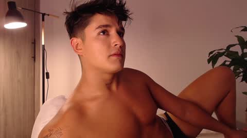 Angel online show from December 2024 08:32:01 PM