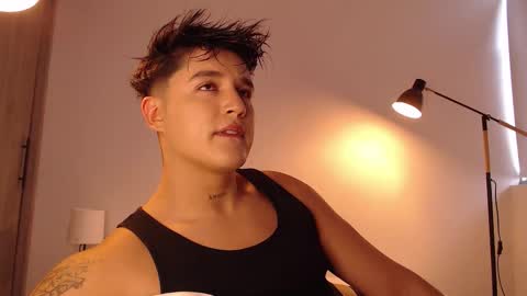 Angel online show from December 2025 07:42:02 PM