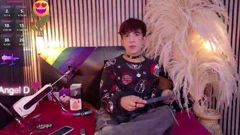 Angel dust online show from February 2026 04:06:01 AM