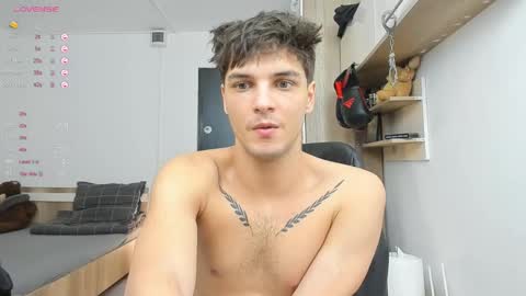 Frankie  online show from February 2025 09:19:02 PM