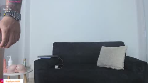 Snapshot of angelgarcia_2 chatting on September 2025 10:15:02 PM Angel online show from September 2025 10:15:02 PM