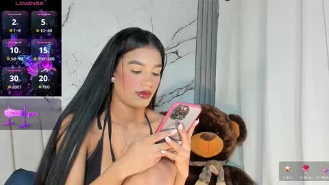 Carolina online show from October 2025 01:37:01 AM