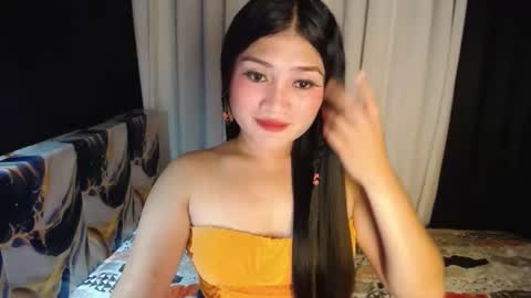 Angie online show from November 2025 01:37:01 AM