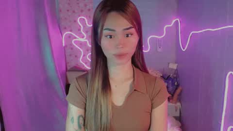 Snapshot of angelic_sex chatting on May 2026 06:21:01 AM Angelica online show from May 2026 06:21:01 AM