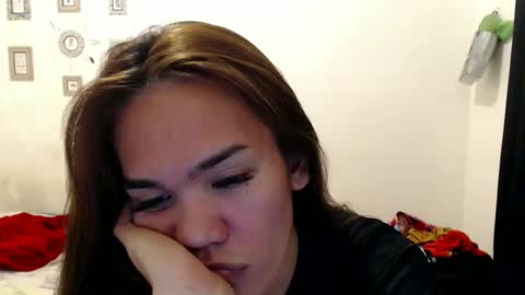 Yhanna online show from January 2025 05:27:01 PM