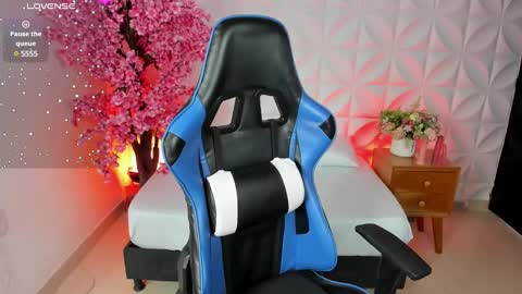 A N G E L I C A online show from December 2024 07:25:02 PM