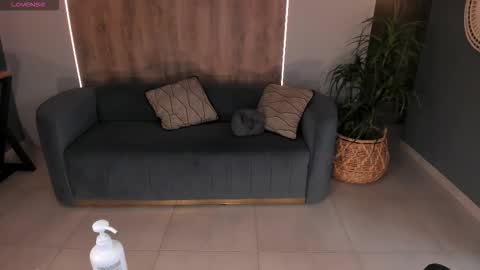 Snapshot of angelicavega_ chatting on December 2025 06:35:02 PM Angelica Vega online show from December 2025 06:35:02 PM