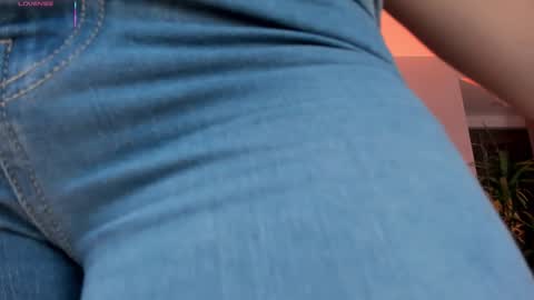 Snapshot of angelicavega_ chatting on February 2026 08:45:02 PM Angelica Vega online show from February 2026 08:45:02 PM