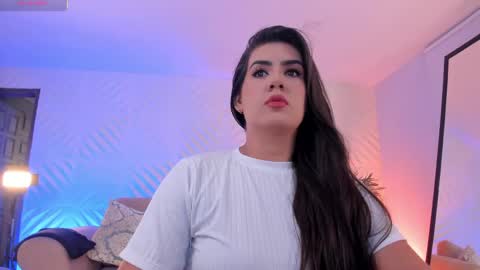 Snapshot of angelicavega_ chatting on April 2026 05:43:02 PM Angelica Vega online show from April 2026 05:43:02 PM