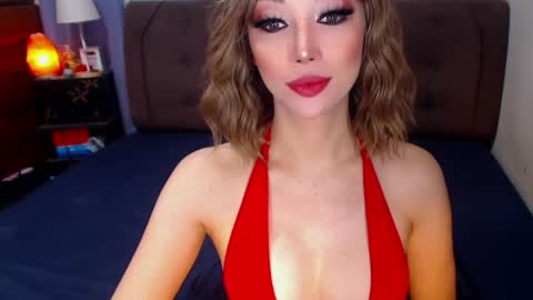 Snapshot of angelicqueents chatting on May 2026 08:32:01 AM MS. AMALIA online show from May 2026 08:32:01 AM