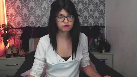 Angelika Rouge online show from September 2025 05:24:02 PM